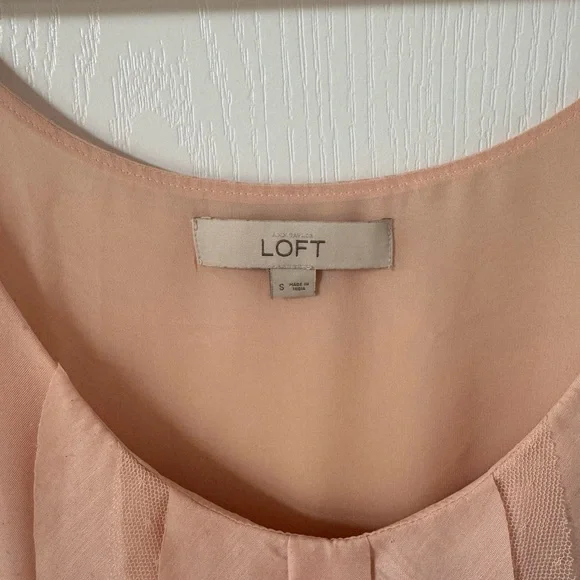 Loft Top - Picture 2 of 4